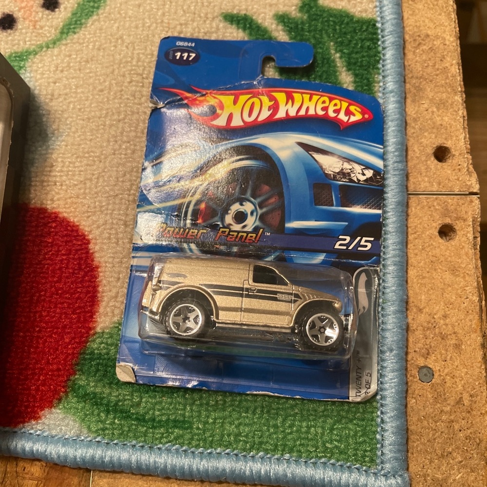 Twenty + Power Panel  Collector #117 Hot Wheels